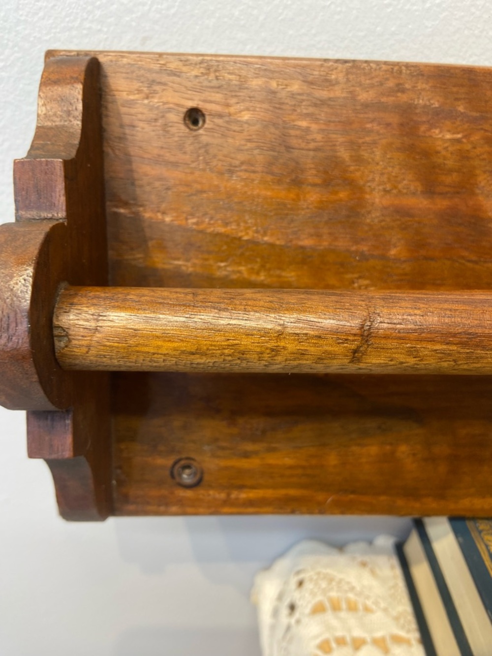 Primitive Wood Towel Bar Rack - Picture 4 of 9
